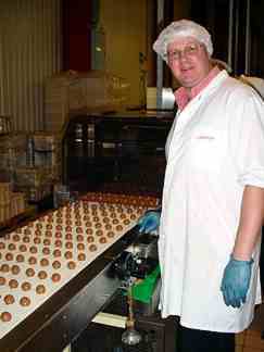 Toffee being prepared for the Woolies Pic'n'mix in 2004 at Ashbury's state-of-the-art factory