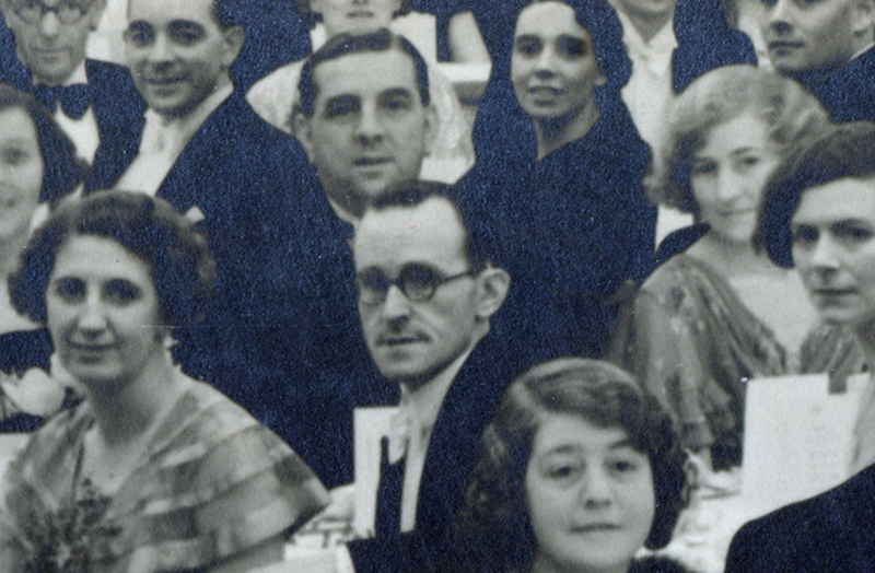 A close-up of Mr & Mrs Frank Picot, extracted from the picture below